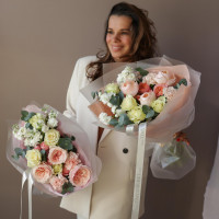 Букет дня * с пионовидной розой по спец цене*