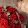 Букет пионовидных алых роз ROUGE