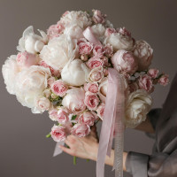 Букет с пионами НЕЖНЕЕ НЕЖНОГО