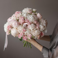 Букет с пионами НЕЖНЕЕ НЕЖНОГО