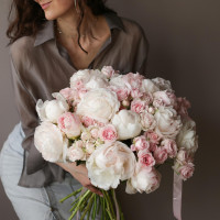Букет с пионами НЕЖНЕЕ НЕЖНОГО