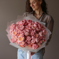 Монобукет из кустовой пионовидной розы Джульетта, 25 шт
