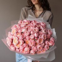 Монобукет из кустовой пионовидной розы Джульетта, 31 шт