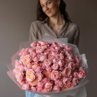 Монобукет из кустовой пионовидной розы Джульетта, 31 шт