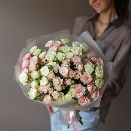 Монобукет КУСТОВЫЕ РОЗЫ, нежный микс, 15 шт