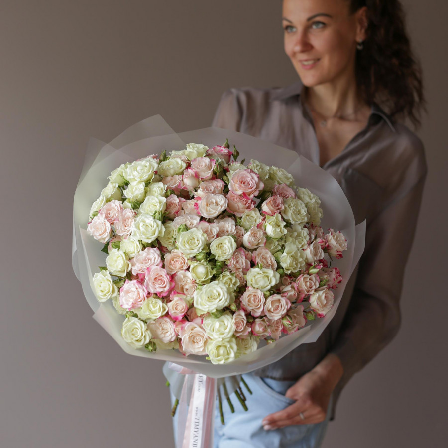 Монобукет КУСТОВЫЕ РОЗЫ, нежный микс, 25 шт