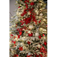 Елка  заснеженная 3-3,3 м с декором в красном оформлении СНЕГИРИ