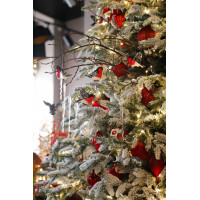 Елка  заснеженная 3-3,3 м с декором в красном оформлении СНЕГИРИ