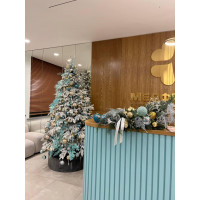 Елка с оформлением ЗОЛОТО и ТИФФАНИ, 210 см