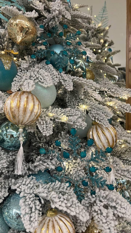 Елка с оформлением ЗОЛОТО и ТИФФАНИ, 210 см