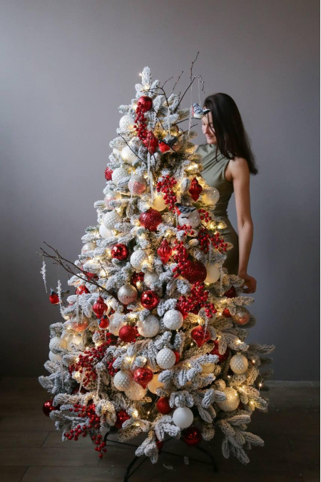 Елка с оформлением ЗАСНЕЖЕННАЯ ЯГОДНАЯ, 180 см