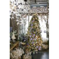 Елка с оформлением ЛАВАНДОВЫЕ ЦВЕТЫ