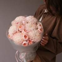 Букет * хризантем и пионовидных роз* ЗЕФИРНЫЙ