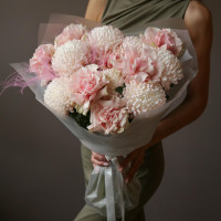 Букет из роз и хризантем НЕЖНОСТЬ