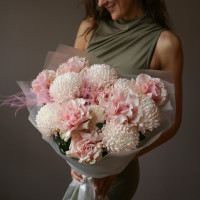 Букет из роз и хризантем НЕЖНОСТЬ