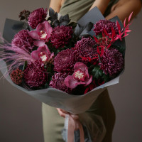 Дуо-букет * хризантем Бигуди и орхидей * Винный Нуар