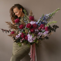 Букет Осенний с хризантемой Бигуди и фактурной зеленью