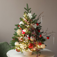 Елка эксклюзивная, СНЕГИРИ, с огнями, авторский декор, ручная работа - 50 см