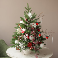 Елка эксклюзивная, СНЕГИРИ, с огнями, авторский декор, ручная работа - 50 см