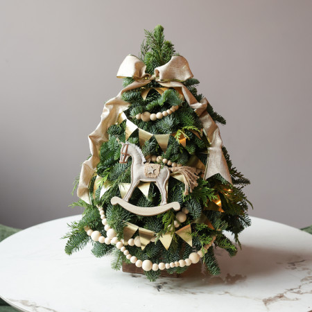 Елочка настольная из живой ели «Золотая лошадка», ручная работа, 55 см