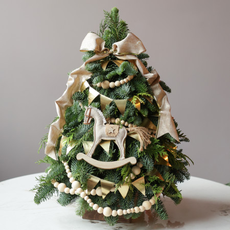 Елочка настольная из живой ели «Золотая лошадка», ручная работа, 55 см