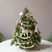 Елочка настольная из живой ели «Золотая лошадка», ручная работа, 55 см