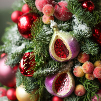 Елочка настольная из живой ели «Королевский пурпур», ручная работа, 55 см