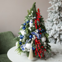 Елочка настольная из живой ели «Русская Гжель», ручная работа, 55 см