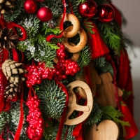 Елка настольная из натуральной ели «Русская с петушком», ручная работа, 55 см