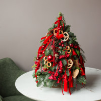 Елка настольная из натуральной ели «Русская с петушком», ручная работа, 55 см