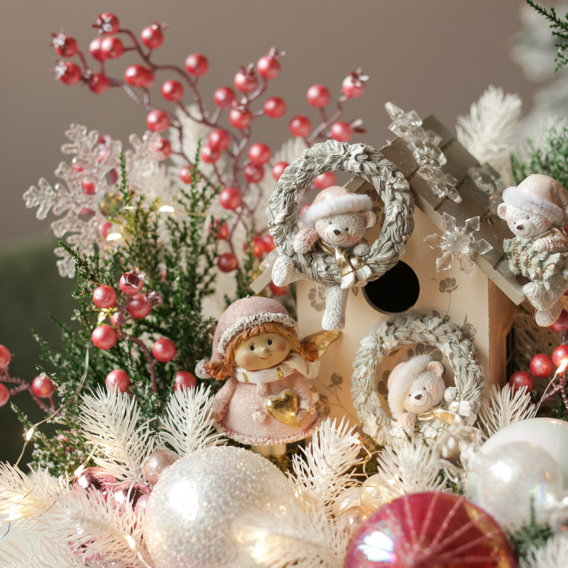 008. Новогодняя композиция с домиком, девочкой и медвежатами