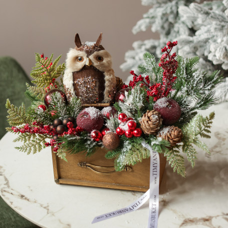 017. Новогодняя композиция с пушистой совой