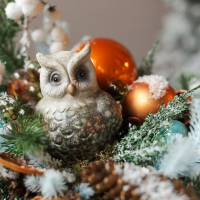 040. Новогодняя композиция с филином в деревянном ящичке