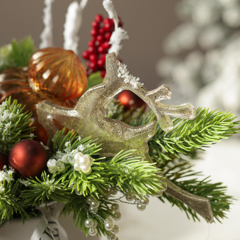 056. Новогодняя композиция в кашпо с красно-оранжевым декором