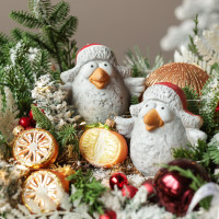 065. Новогодняя композиция с пучеглазыми птицами в шапках-ушанках