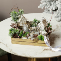 072. Новогодняя композиция с жемчужными домиками и серебряными оленями