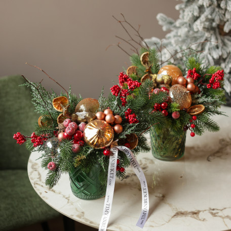 081. Новогодняя композиция в стакане с красно-оранжевым пряным декором  