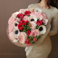 Букет с анемонами и пионовидными розами, большой