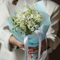 Мини-букет ландышей с мини-нарциссами