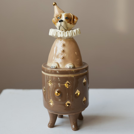Авторская шкатулка с королевским псом (фарфор)
