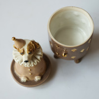 Авторская шкатулка с королевским бежевым псом (фарфор)