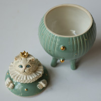 Авторская шкатулка круглая с котом (фарфор)