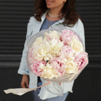 Букет французские розы и пионы (медиум)