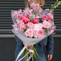 Букет авторский с пионами, розами, гортензией