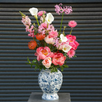 2 в 1 Премиум букет с пионами в вазе