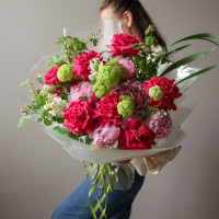 Букет с французскими розами и пионами