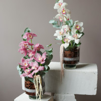 Композиция с орхидеями в стеклянной вазе, размер M