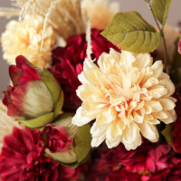 Композиция из искусственных цветов с георгинами, розами и хризантемами