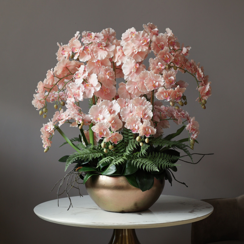 Композиция из обьемных розовых орхидеи в интерьер-премиум