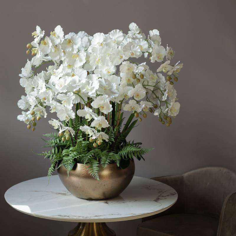 Объёмная композиция в интерьер из белых орхидеи-премиум